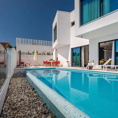Ctma235/ Modern And Luxurious Villa With Private Pool Makarska