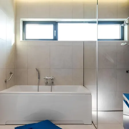 Villa Ctma235/ Modern And Luxurious Villa With Private Pool